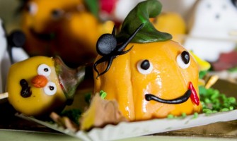 Petrecere de Halloween în Cosmopolis