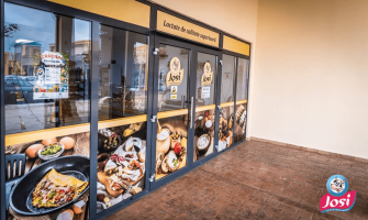 Magazin in Cosmopolis Plaza